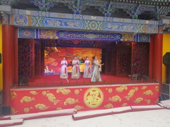 2019年“我們的中國(guó)夢(mèng)”——文化進(jìn)萬(wàn)家活動(dòng)暨隴原“紅色文藝輕騎兵”省曲藝團(tuán)文藝小分隊(duì)在蘭州市府城隍廟正式開演