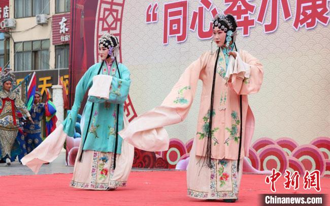 甘肅重啟基層公益性惠民演出涵蓋歌舞、秦腔等多種藝術(shù)