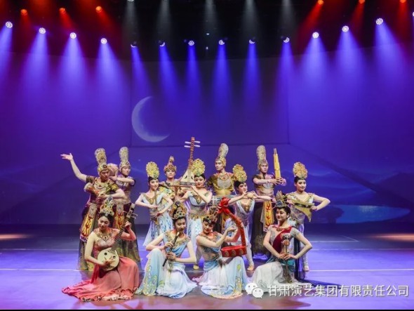 重磅！《樂動(dòng)敦煌》獲得2019年度第九屆中國(guó)旅游投資艾蒂亞獎(jiǎng)最佳產(chǎn)業(yè)創(chuàng)新金獎(jiǎng)!