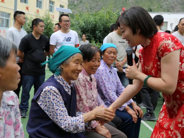 同心協(xié)力，打贏脫貧攻堅戰(zhàn)——甘肅演藝集團歌舞劇院2020年省級政府購買“隴原紅色文藝輕騎兵”公益演出走進(jìn)舟曲再獲贊譽