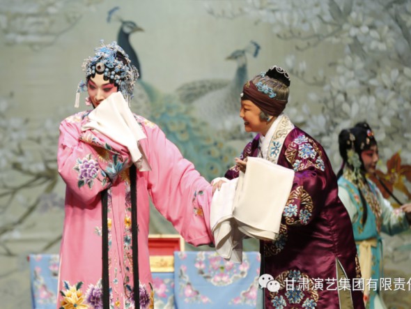 習(xí)近平總書記回信勉勵(lì)：在教學(xué)相長(zhǎng)中探尋藝術(shù)真諦，在服務(wù)人民中砥礪從藝初心—甘肅演藝集團(tuán)敦煌藝術(shù)團(tuán)參加中國戲曲學(xué)院70周年匯報(bào)演出