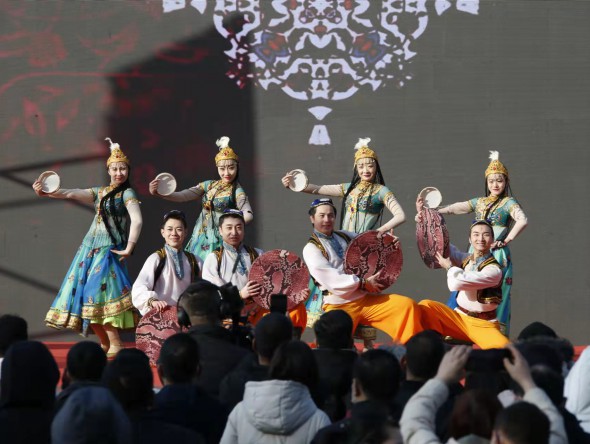 2000萬點(diǎn)擊量！2022年“我們的中國夢”—文化進(jìn)萬家迎新春文藝展演獲廣泛關(guān)注