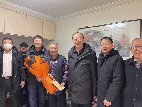 心系群眾迎新春 溫情走訪過新年 甘肅演藝集團(tuán)領(lǐng)導(dǎo)開展迎新春送溫暖走訪慰問活動