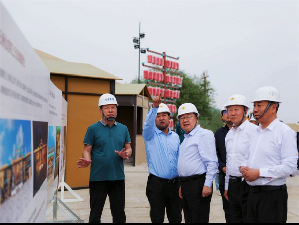 甘肅省文化和旅游廳黨組成員、副廳長(zhǎng)萬(wàn)學(xué)科一行調(diào)研樂(lè)動(dòng)敦煌-文旅產(chǎn)業(yè)綜合體項(xiàng)目建設(shè)情況